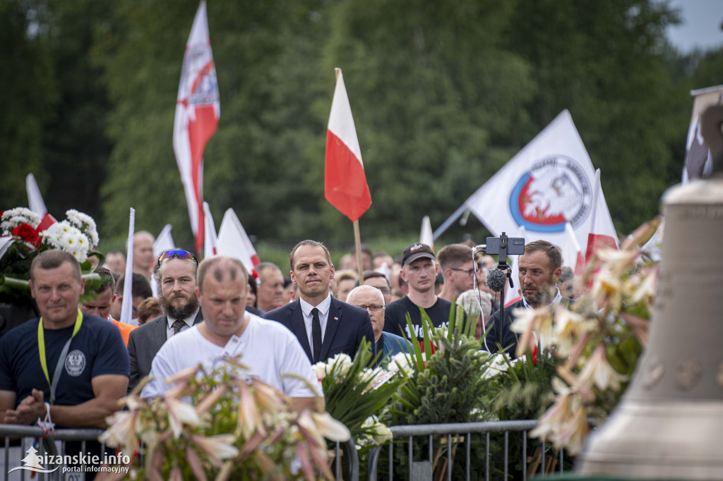 Uroczystości Narodowego Dnia Pamięci o Polakach w Domostawie