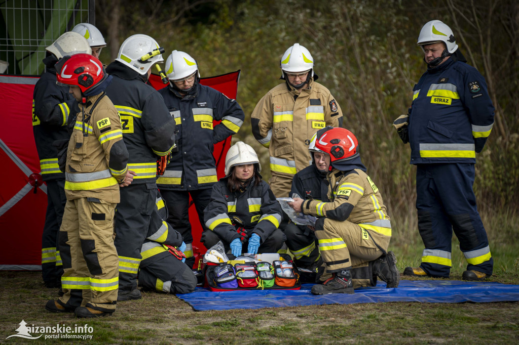 Ćwiczenia strażaków PSP i OSP na zalewie w Jarocinie
