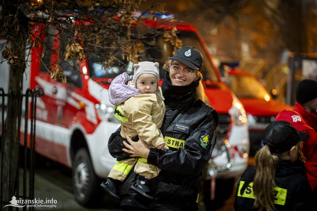 Deszcz nie przeszkodził w patriotycznym capstrzyku w Nisku