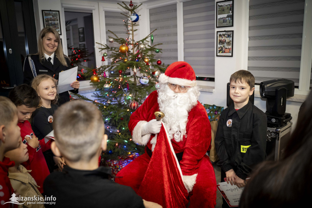 Mikołajkowy bal MDP w Nisku – święto młodych strażaków pełne nagród