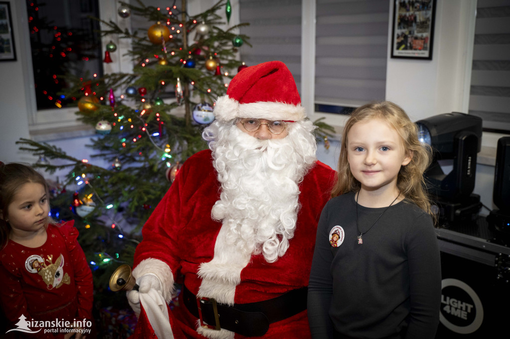 Mikołajkowy bal MDP w Nisku – święto młodych strażaków pełne nagród