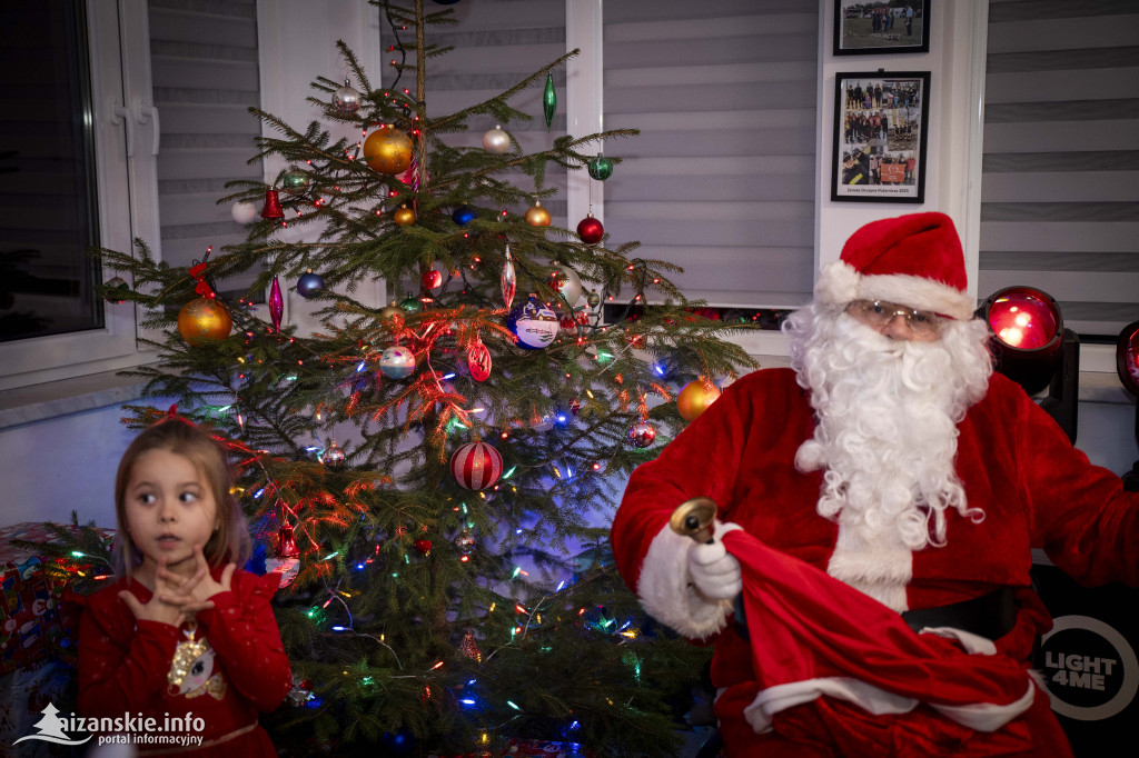 Mikołajkowy bal MDP w Nisku – święto młodych strażaków pełne nagród