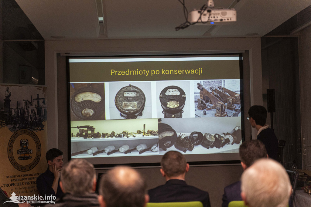 spotkanie z członkami Rudnickiego Stowarzyszenia Pasjonatów Historii „Tropiciele przeszłości”,