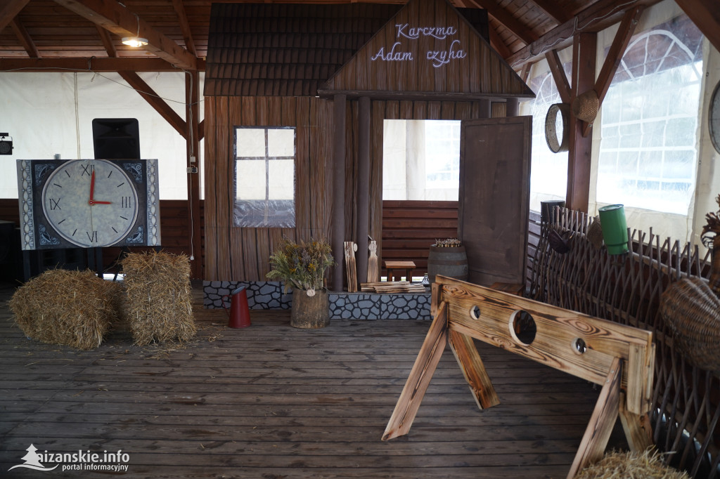 Dziesiątki osób weszły do lodowatej wody w Jarocinie