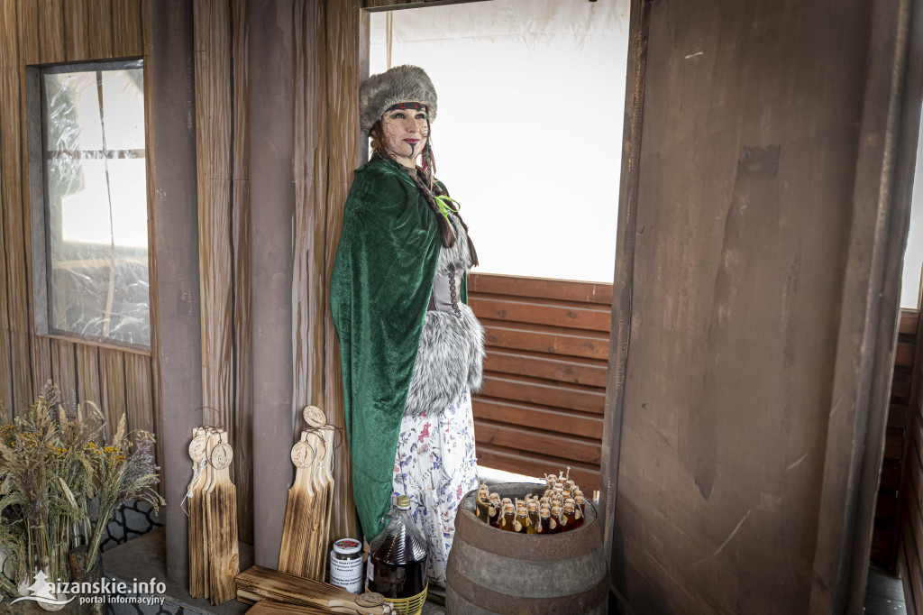 Dziesiątki osób weszły do lodowatej wody w Jarocinie