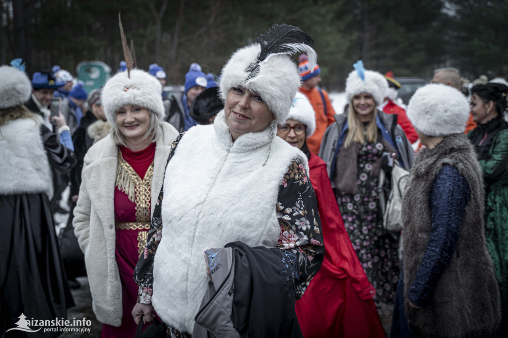 Dziesiątki osób weszły do lodowatej wody w Jarocinie
