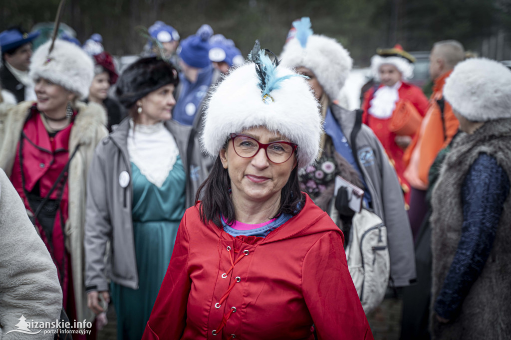 Dziesiątki osób weszły do lodowatej wody w Jarocinie