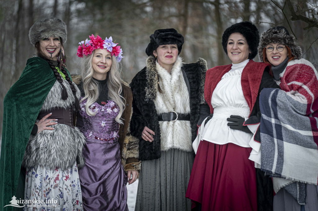 Dziesiątki osób weszły do lodowatej wody w Jarocinie