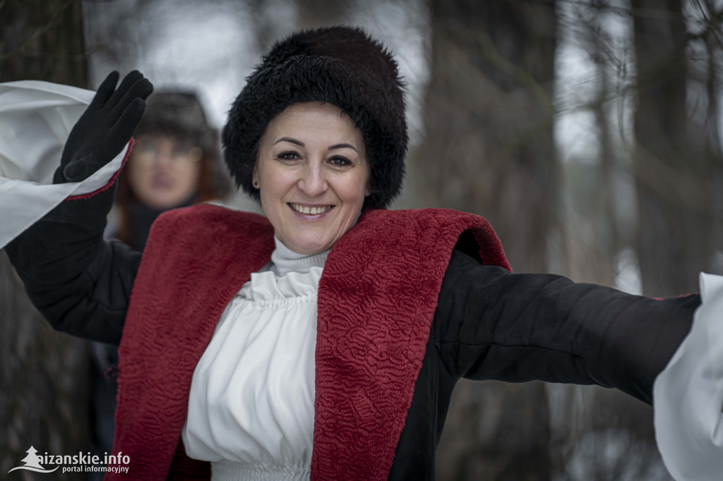 Dziesiątki osób weszły do lodowatej wody w Jarocinie