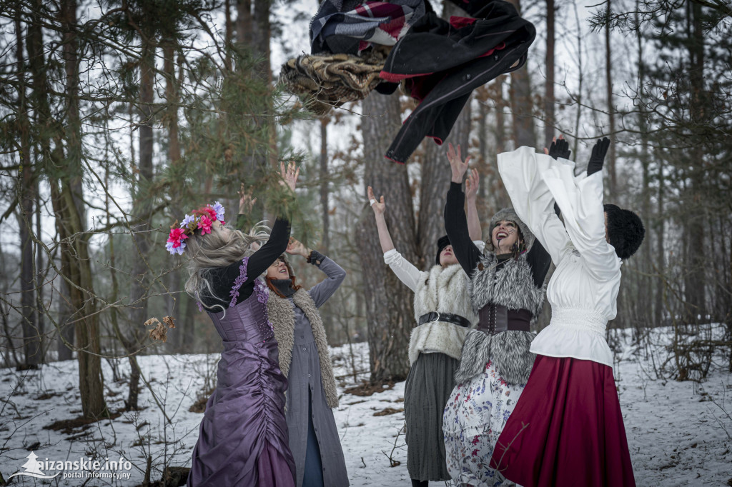 Dziesiątki osób weszły do lodowatej wody w Jarocinie