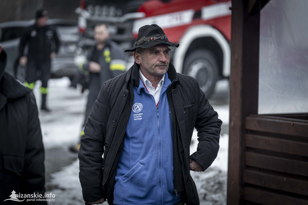 Dziesiątki osób weszły do lodowatej wody w Jarocinie