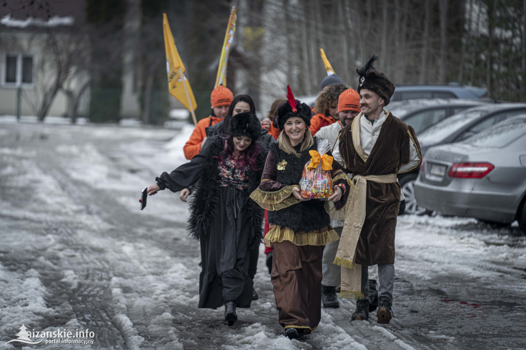 Dziesiątki osób weszły do lodowatej wody w Jarocinie