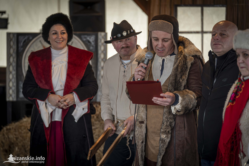 Dziesiątki osób weszły do lodowatej wody w Jarocinie