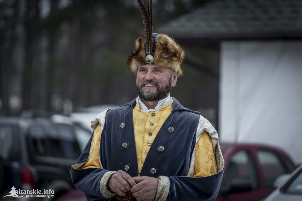 Dziesiątki osób weszły do lodowatej wody w Jarocinie