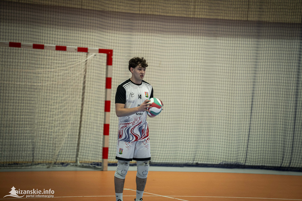 Emocje, walka i pomoc – ostatni mecz Orkana Nisko u siebie