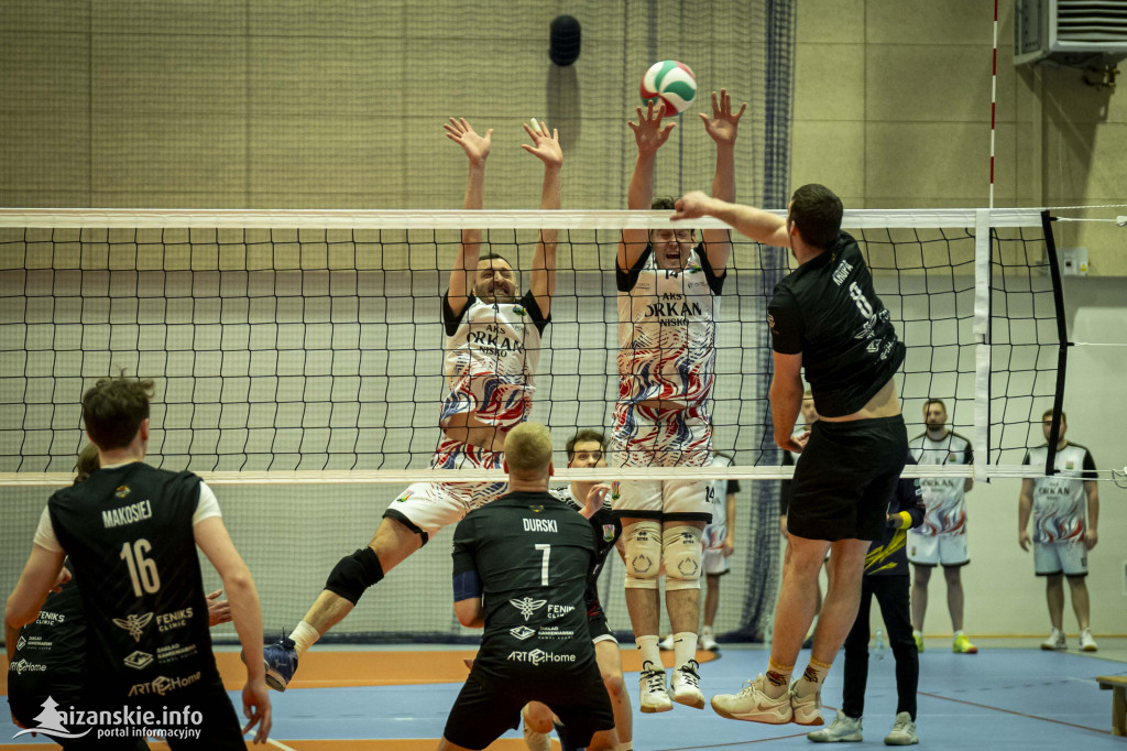 Emocje, walka i pomoc – ostatni mecz Orkana Nisko u siebie