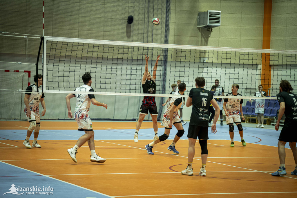 Emocje, walka i pomoc – ostatni mecz Orkana Nisko u siebie