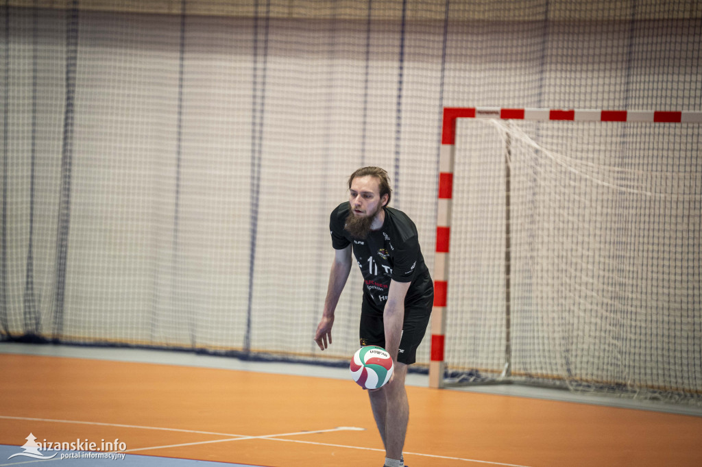 Emocje, walka i pomoc – ostatni mecz Orkana Nisko u siebie