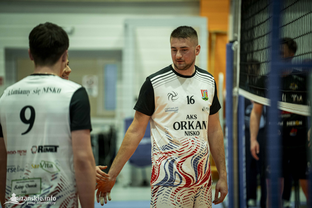 Emocje, walka i pomoc – ostatni mecz Orkana Nisko u siebie