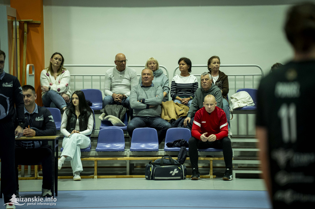 Emocje, walka i pomoc – ostatni mecz Orkana Nisko u siebie