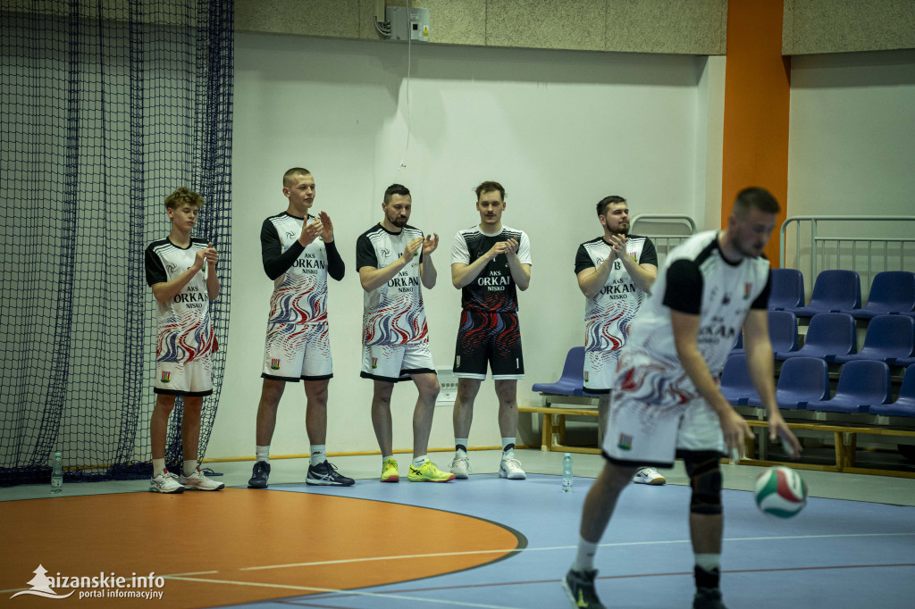 Emocje, walka i pomoc – ostatni mecz Orkana Nisko u siebie