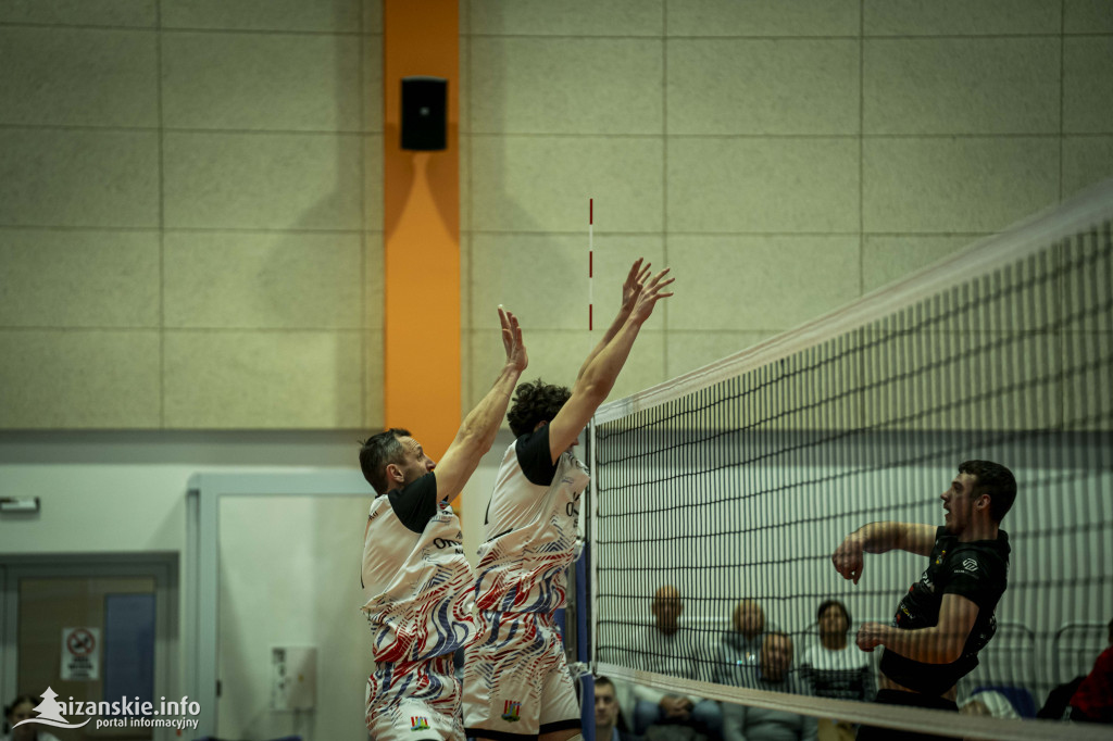 Emocje, walka i pomoc – ostatni mecz Orkana Nisko u siebie