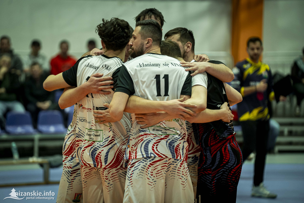 Emocje, walka i pomoc – ostatni mecz Orkana Nisko u siebie