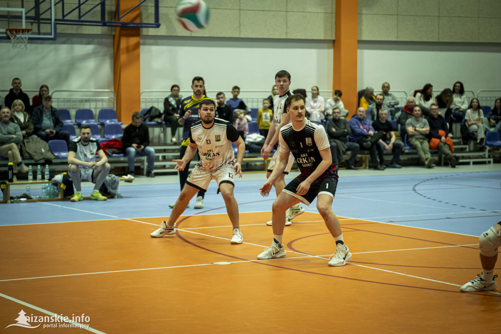 Emocje, walka i pomoc – ostatni mecz Orkana Nisko u siebie