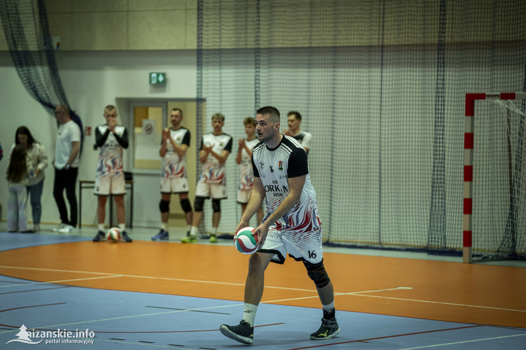 Emocje, walka i pomoc – ostatni mecz Orkana Nisko u siebie