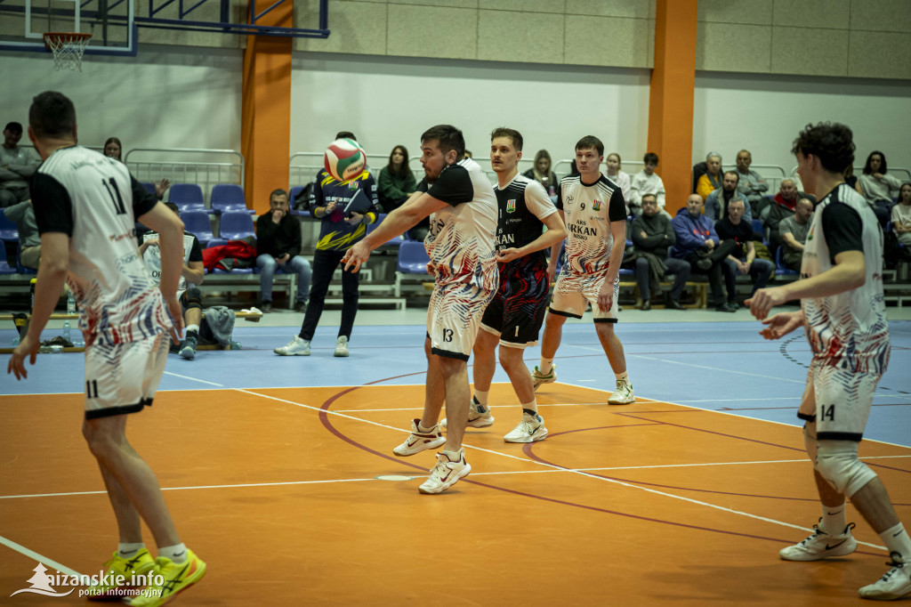 Emocje, walka i pomoc – ostatni mecz Orkana Nisko u siebie