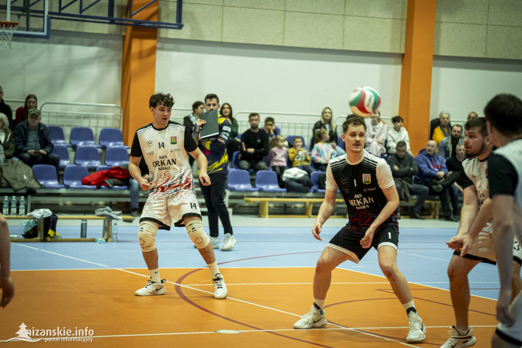 Emocje, walka i pomoc – ostatni mecz Orkana Nisko u siebie