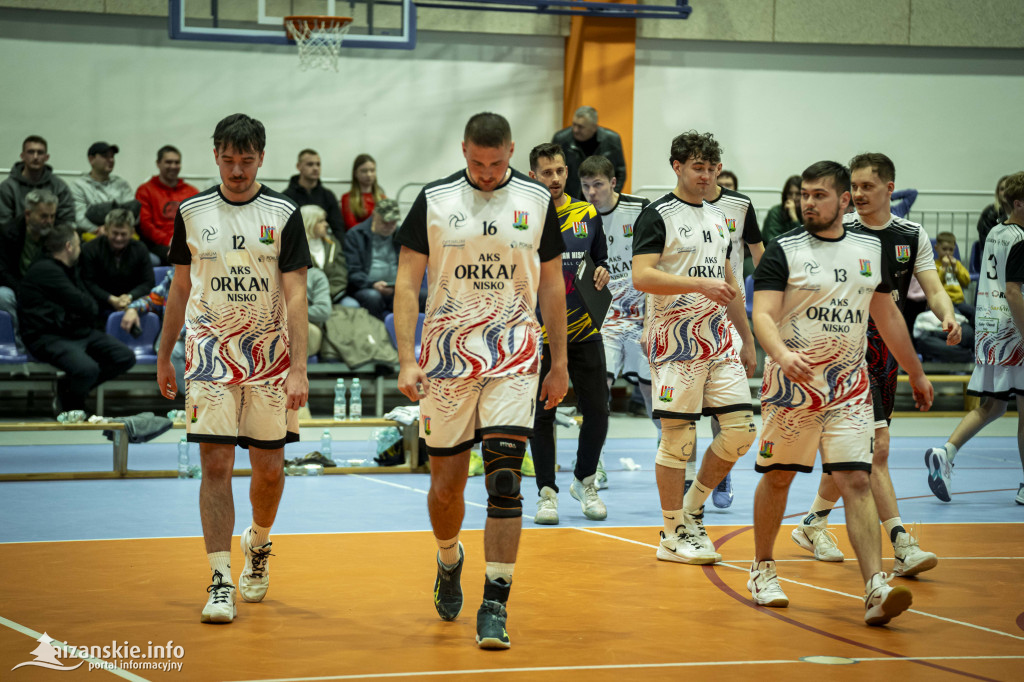 Emocje, walka i pomoc – ostatni mecz Orkana Nisko u siebie