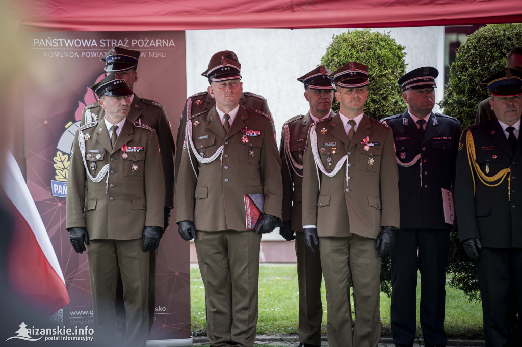 Odznaczenia, awanse i wyróżnienia dla strażaków