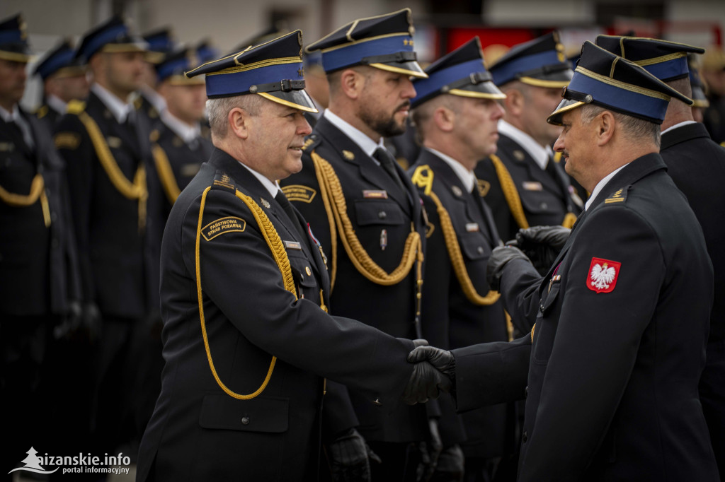 Odznaczenia, awanse i wyróżnienia dla strażaków
