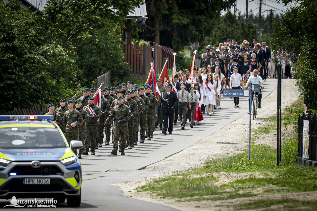 Odsłonięcie pomnika ofiar zbrodni katyńskiej w Kopkach