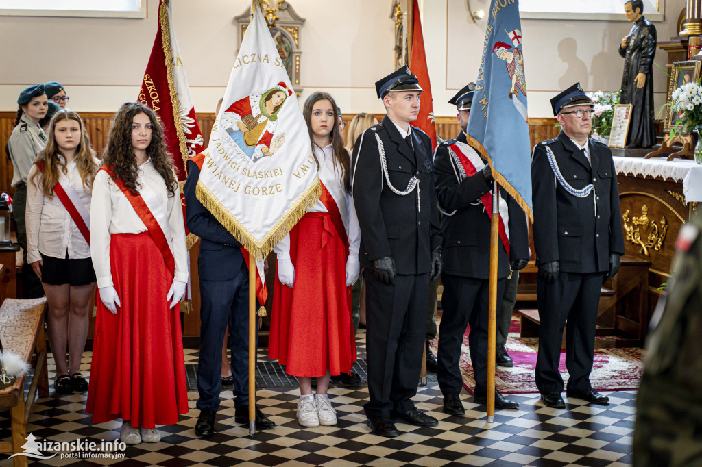 Odsłonięcie pomnika ofiar zbrodni katyńskiej w Kopkach