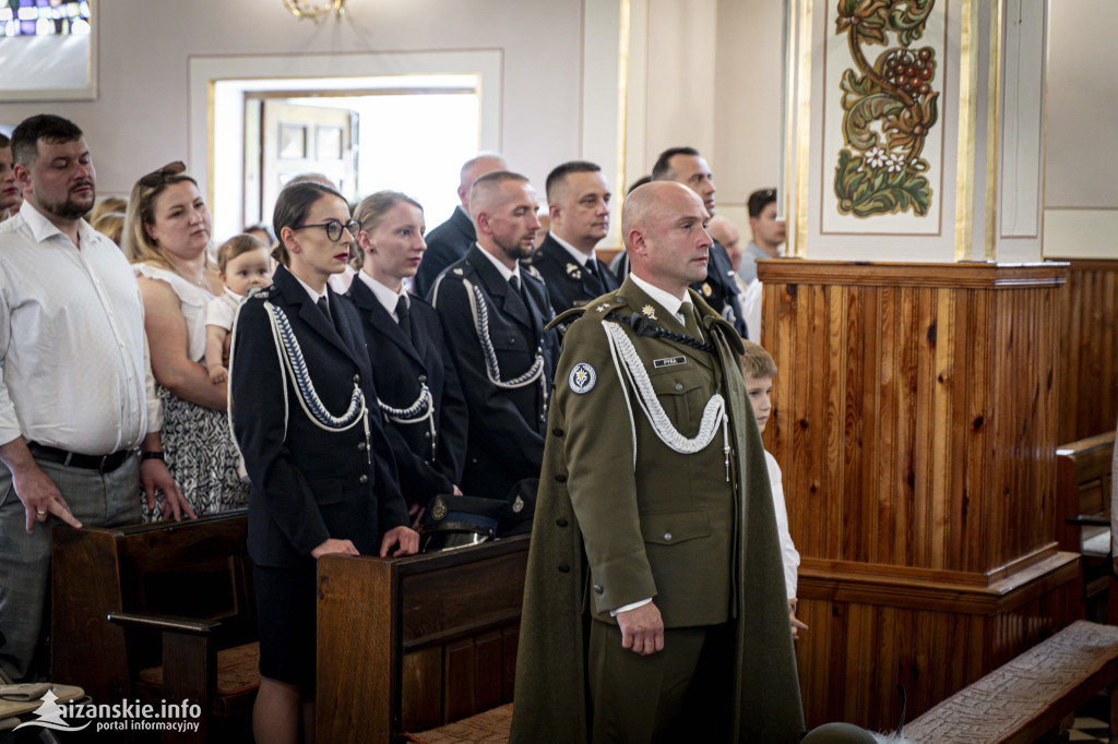Odsłonięcie pomnika ofiar zbrodni katyńskiej w Kopkach