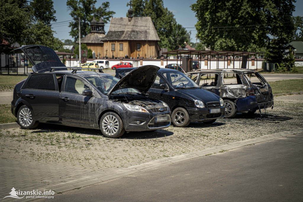 Pożar aut w Ulanowie