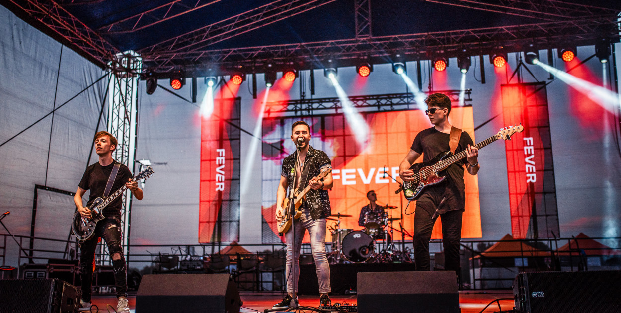 Lokalny zespół FEVER z nowym utworem