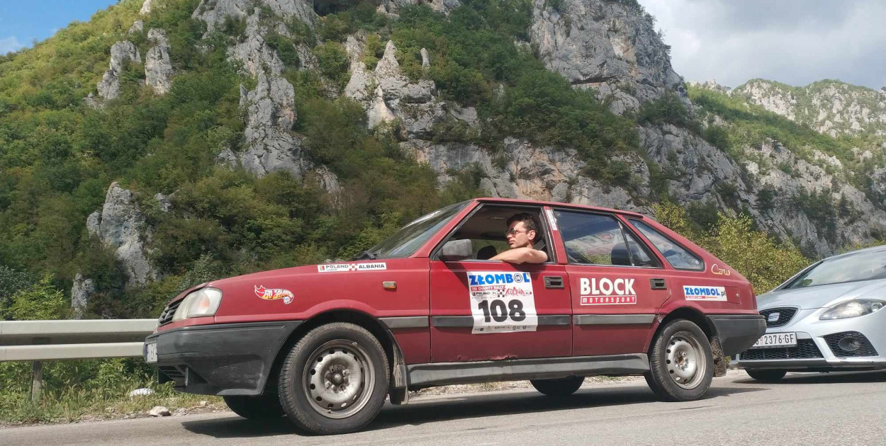 ZŁOMBOL: Pojadą z Polonezem do Norwegii