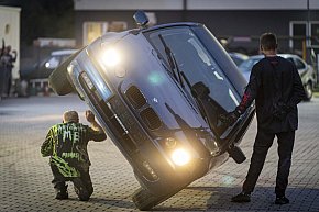 Piski opon i ryzykowne pokazy kaskaderskie w Nisku-970