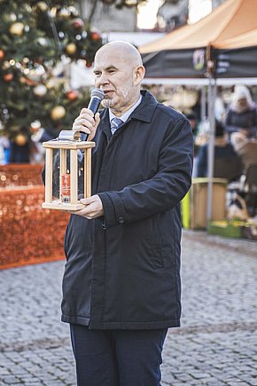 Świąteczny klimat podczas Jarmarku Bożonarodzeniowego w Nisku-994