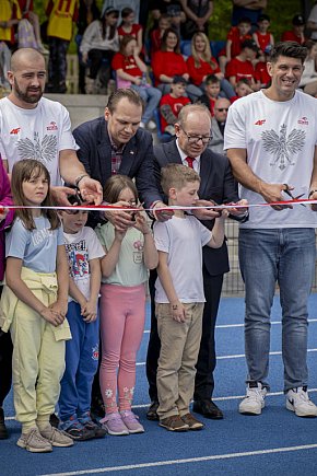 Stadion poświęcony i otwarty, ale… grać nie można-1021
