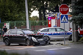Radiowóz zderzył się w osobówką-1067