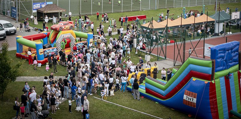 Piknik rodzinny wspierający szkołę! - 10561
