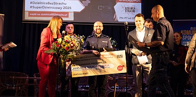 Mamy to! Sierżant Tomasz Majowicz Dzielnicowym Roku!-10533