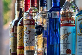 Piwo i wódka znikną ze stacji paliw? Ten pomysł znów jest na stole-10710