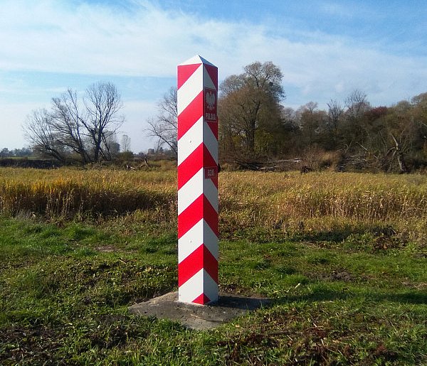 Nie każdy przejedzie bez zatrzymania. Wracają kontrole na granicach Polski-10738
