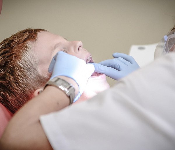 NFZ zapłaci za dentystę. Polacy rezygnują, choć mają to za darmo-10902