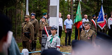 W hołdzie „Garbatemu” i jego ludziom – 75. rocznica obławy w Lasach Janowskich-11098